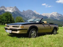 Pontiac Sunbird Bild 2