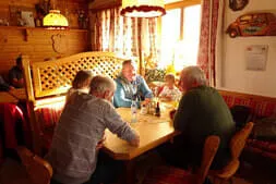 Bratl-essn-geh Bild 6